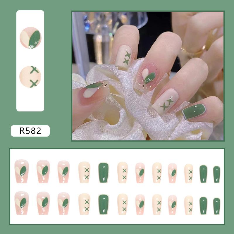 24Pcs Cute  False Nails Patch Artificial Press On Wearing False Nails Detachable Fake Fingernails Full Cover Nail Tips