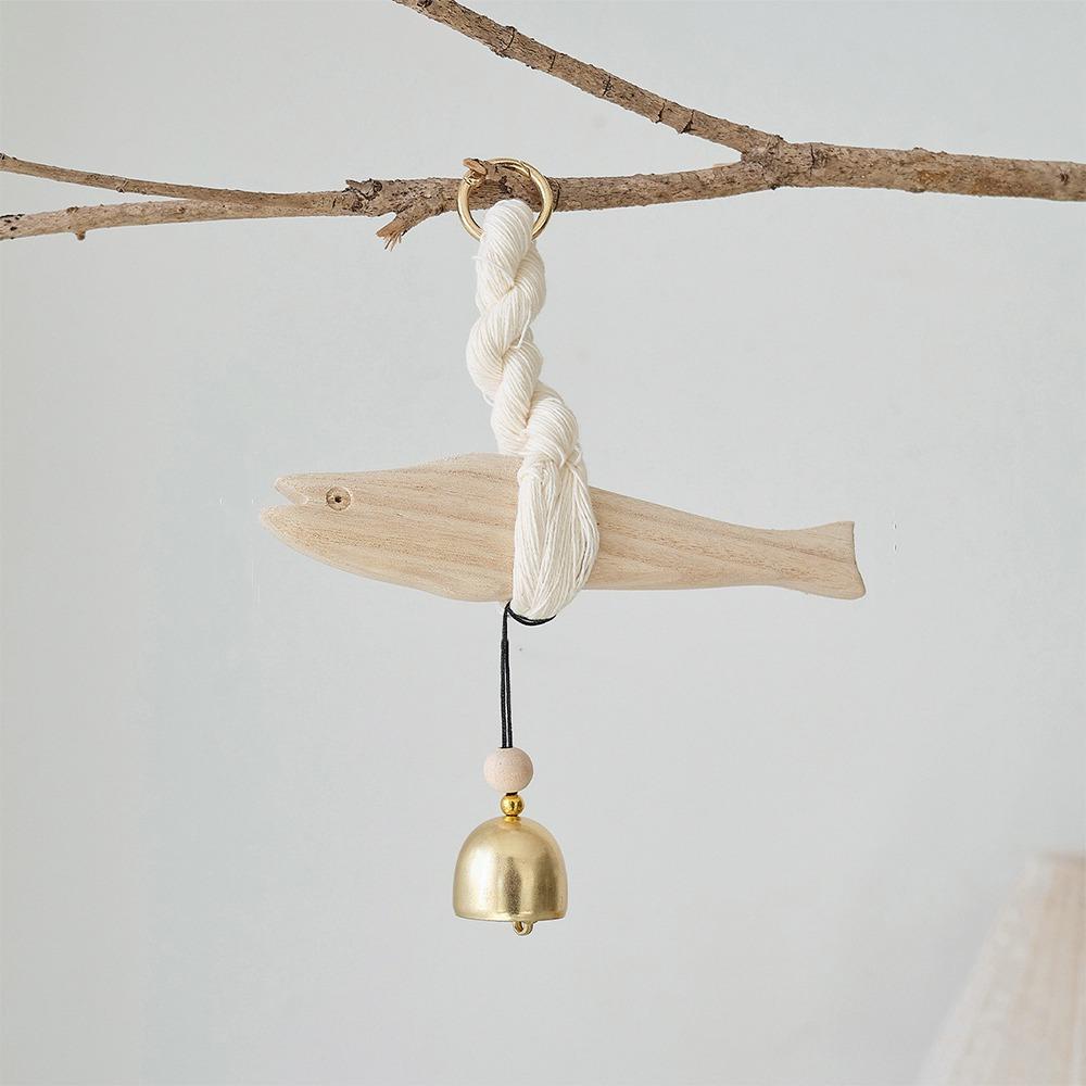 Lightweight Wood Fish Door Bell Hand Carved Wooden Fish Sculpture Fish Door Chimes  Room Ornament Style C