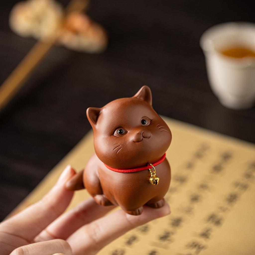 Charming Lucky Cat Purple Clay Tea Pet for Home or Office Decor