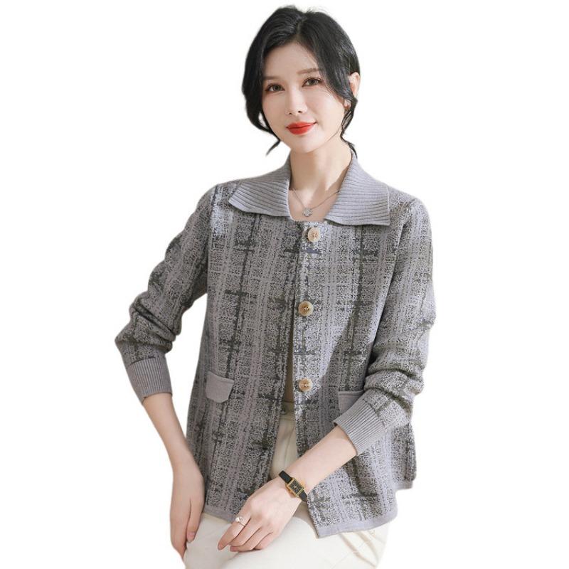 New Middle-aged and Old Women's Sweater Cardigan Noble Clothes Mother Spring Knitted Short Coat