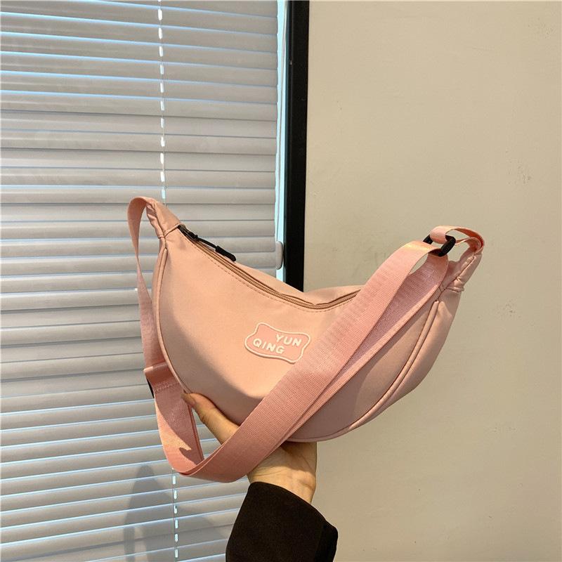 

Large capacity nylon shoulder bag student casual versatile dumpling bag fashion trend simple messenger bag one size fits all