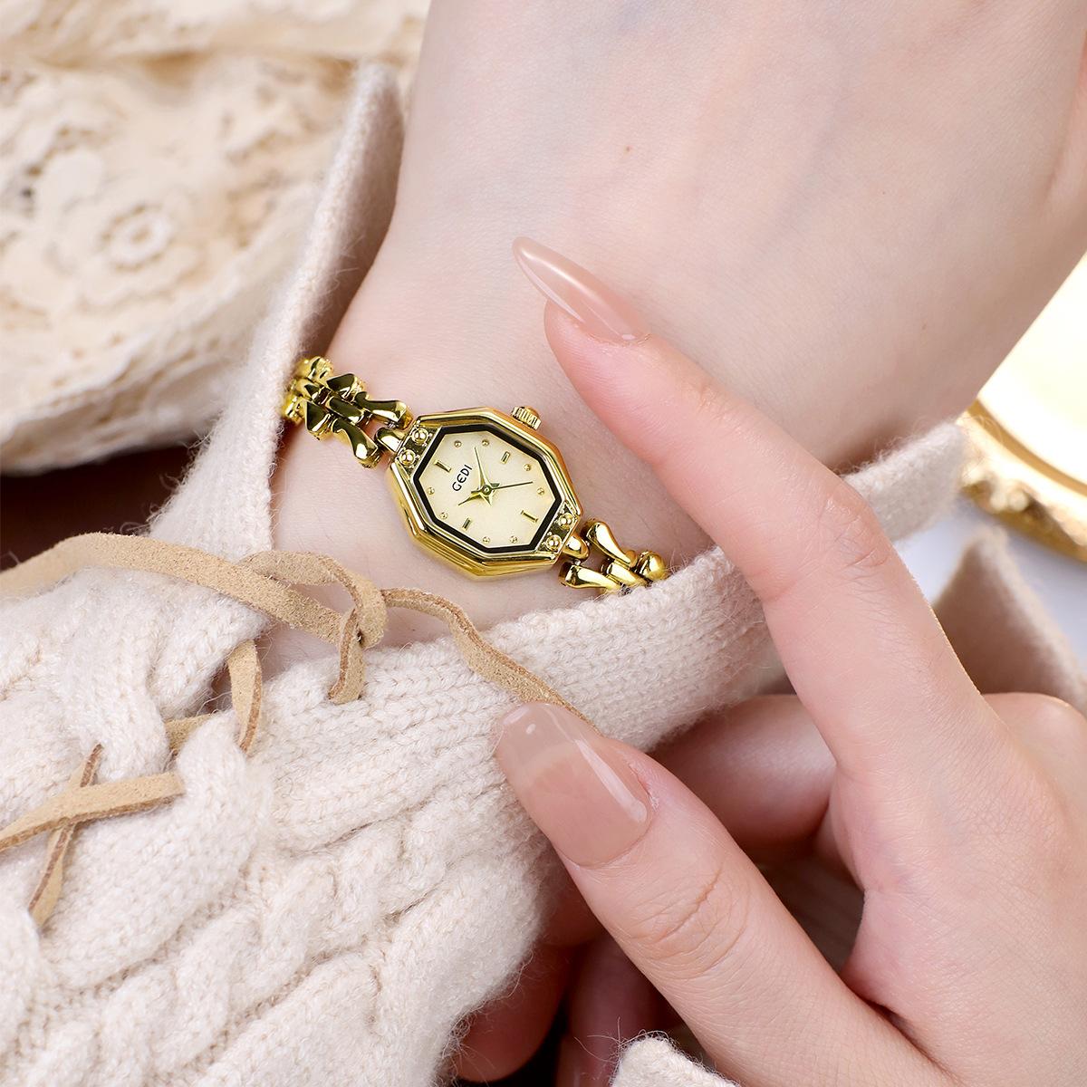 Dai Lanfu Women's Light/Gold Gedi Brand Watch Exquisite Luxury Retro Bracelet Watch Niche High-End Fashion Quartz Wristwatches Gift