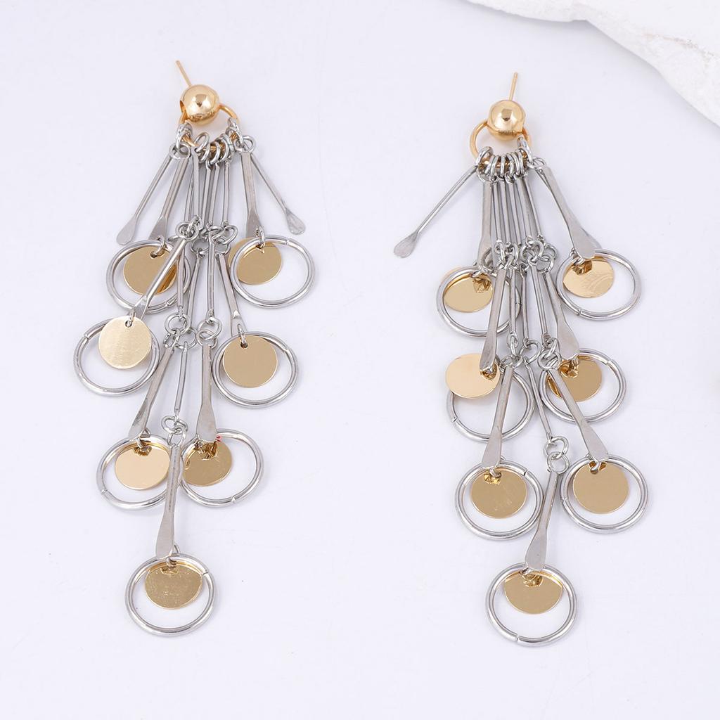 Europäischer und amerikanischer leichter Luxus Trend Farbabstimmung Metall Designgefühl Scheibenanhänger Quastenohrringe lange Quastenohrringe