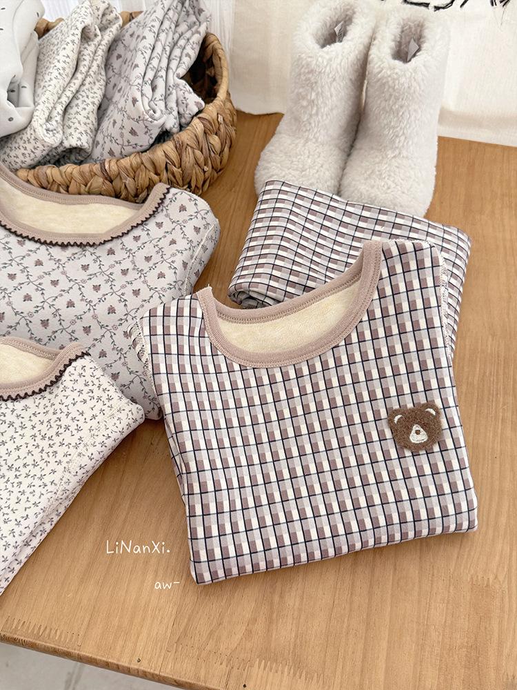 Girls' 2025 Winter Pajama Set: Korean-Style Floral, Fleece-Lined, Comfortable Home Wear