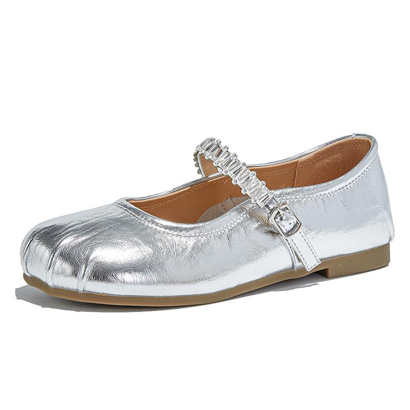 Leather Mary Jane shoes women's 2025 autumn flat one-word buckle fashion single shoes are not tired of casual silver women's shoes