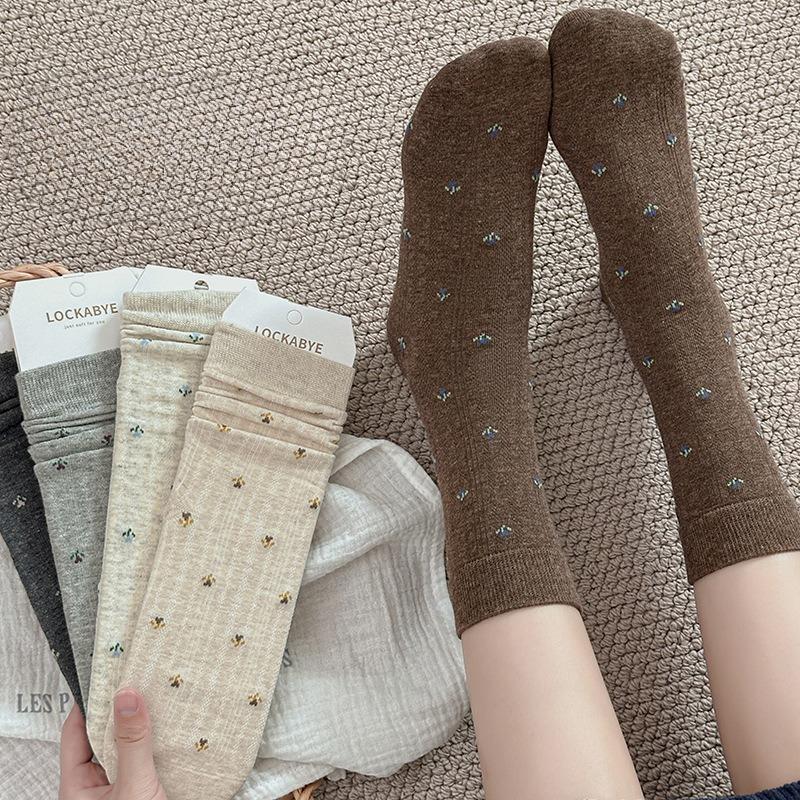 Women's Mid-calf Socks for Autumn and Winter, Small Floral Pile Socks, Women's Boneless Cotton Socks