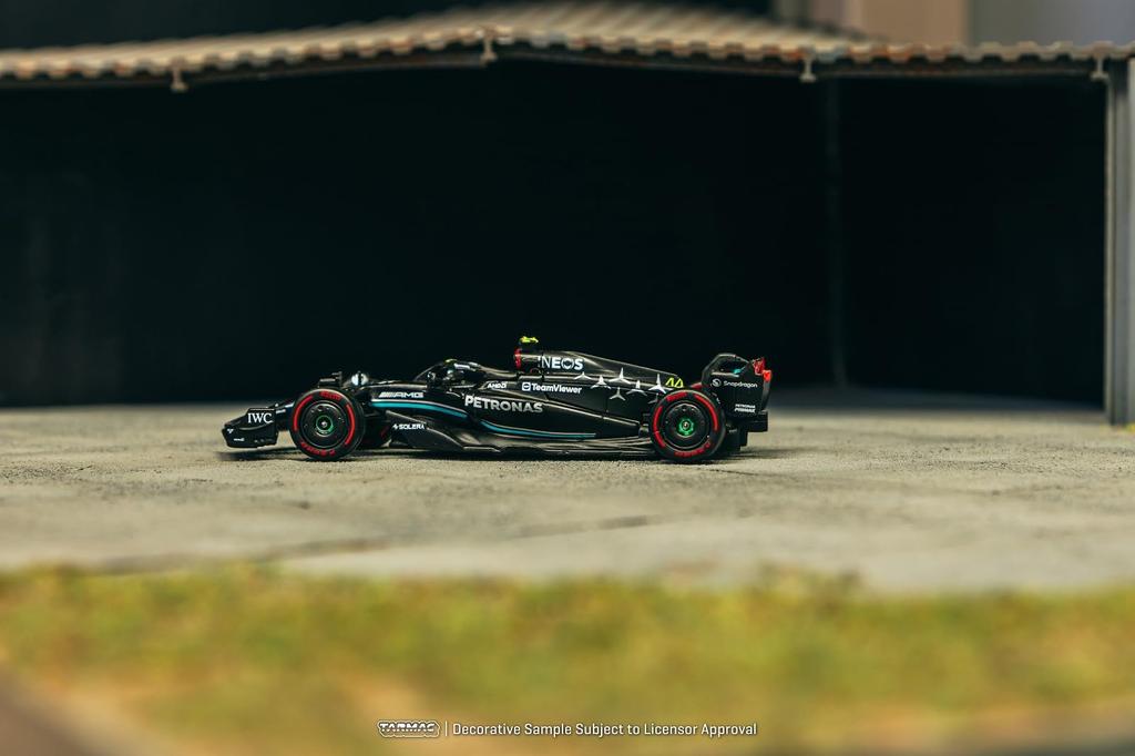 TARMACWORKS F1 W14 E Performance Hungarian Grand Prix 2023 Pole Position Lewis Hamilton Completed Product 1/64 Mercedes-AMG T64G-F064-LH1