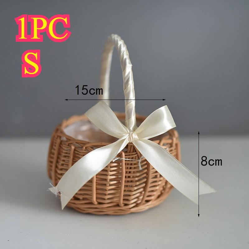 

One Handwoven Rattan Basket for Weddings,Features a Removable Liner And Serves Multiple Purposes for Storing Flower Petals