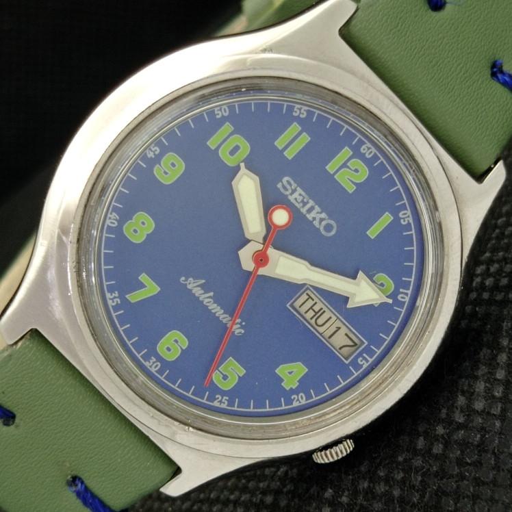 

USED VINTAGE SEIKO AUTOMATIC 7009A JAPAN MENS DAY/DATE BLUE WATCH 608h-a316701-2 SKU608h-a316701