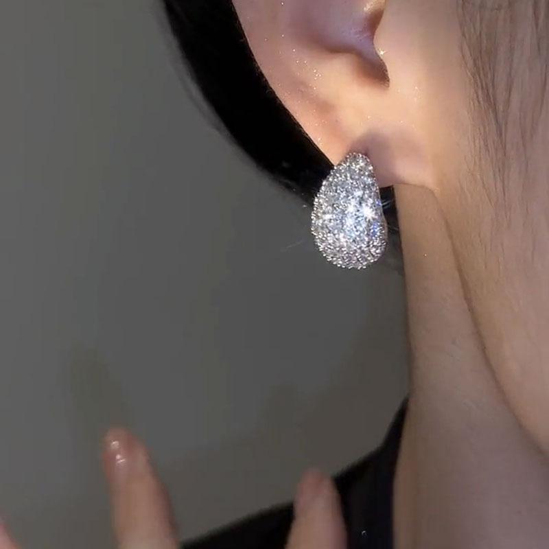Zircon water drop Doudou earrings retro light luxury high sense fashion stud earrings versatile simple niche earrings women