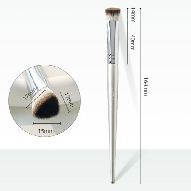

Chiseoul - Triangle Concealer Brush