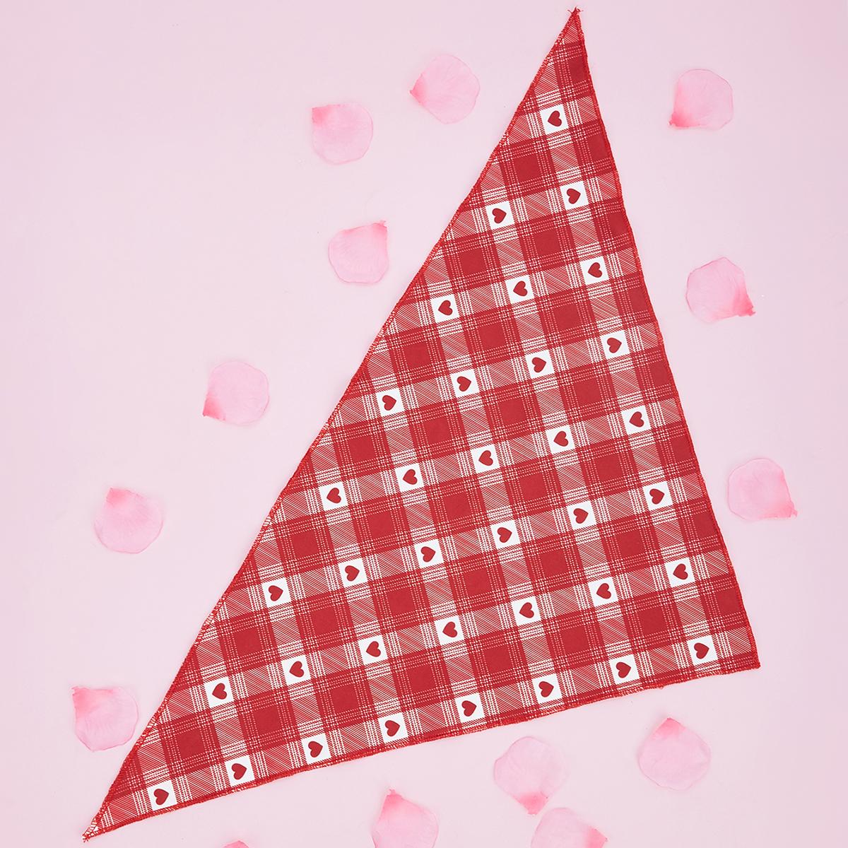 

Hearts Valentines Day Bandana for Dogs, Triangle Bibs Pet Scarf for Small Meduim and Large Dogs and Cats S красный