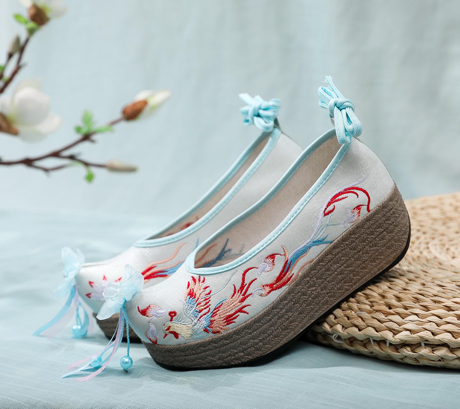 

Весенне-осенние новые китайские древние туфли ханьфу, водонепроницаемая обувь на наклонном каблуке и платформе, с высокой вышивкой 38