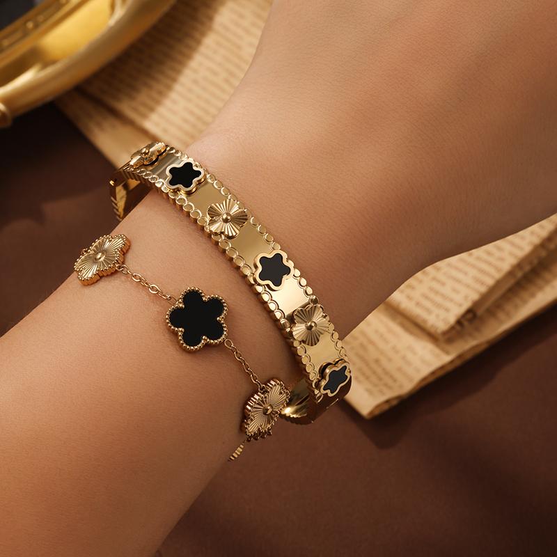 Classical Luxury Five-leaf Flower Decorative Stainless Steel Bracelets Suitable For Daily Travel And Fashion Zircon