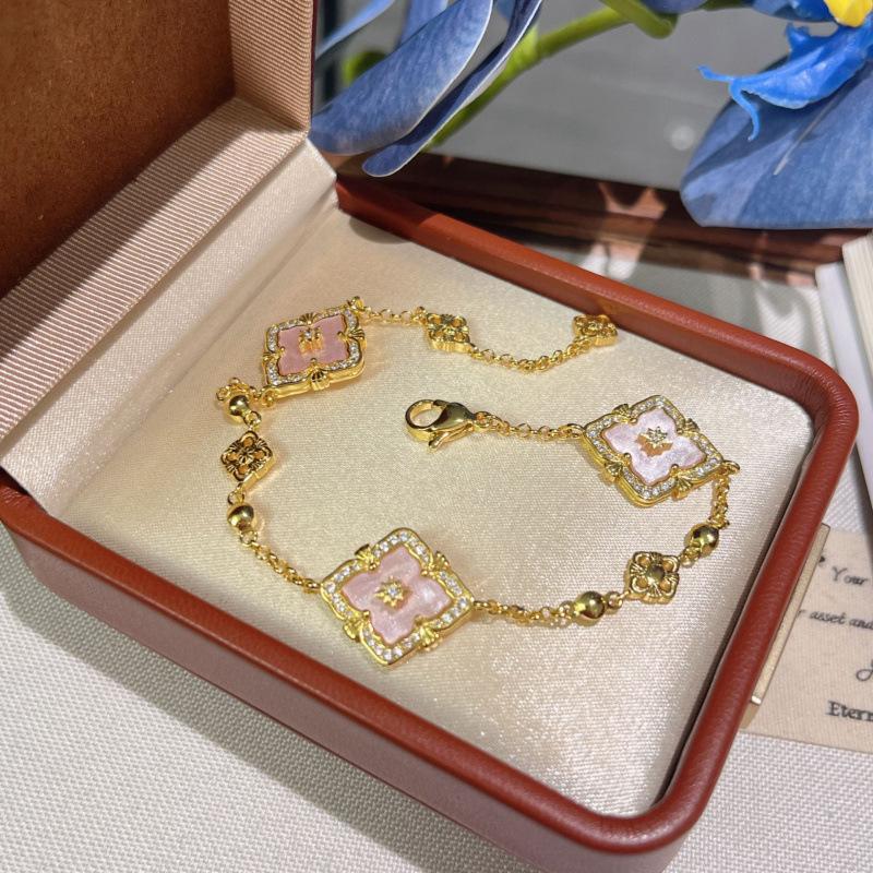 Italian Cloth Qi Lati Natural White Fritillary Four-Leaf Clover Bracelet Women'S Fashion Retro Rhombus Chalcedony Jewelry