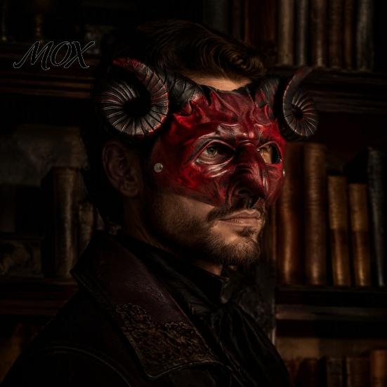 Retro Devil Costume Gothic Goat Head Masque with Horns, Adult Demon Skull Detailed Carvings Masque, Scary Animal Cosplay for Halloween Party,