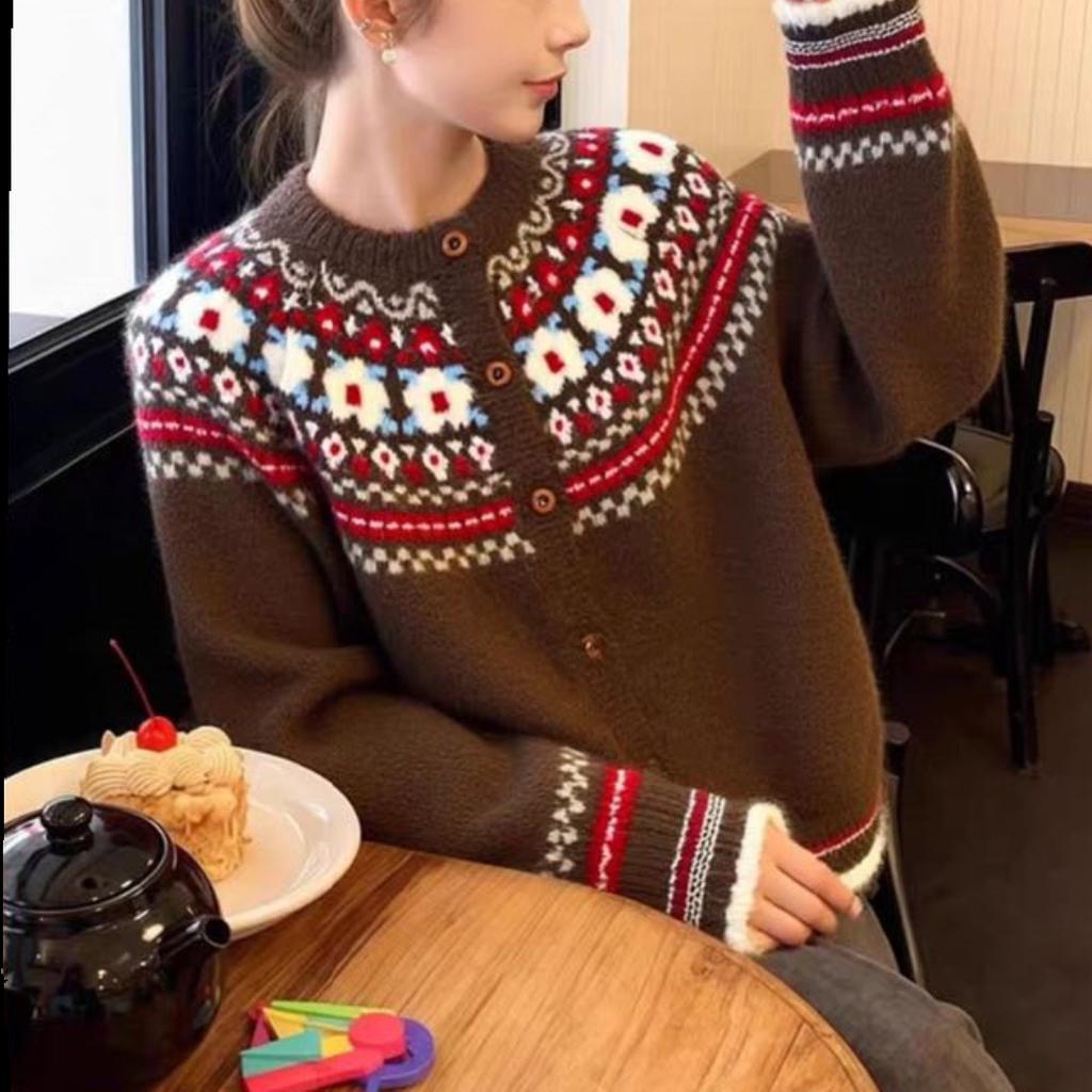 Jacquard autumn and winter new knitted cardigan sweater women's loose soft waxy casual lazy style versatile coat top long sleeve
