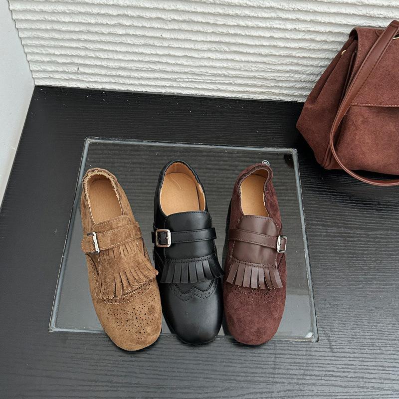 Versatile 2025 autumn new retro fringed suede fashion shoes