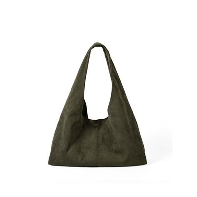 Kadın çantaları – Geniş Çantalar