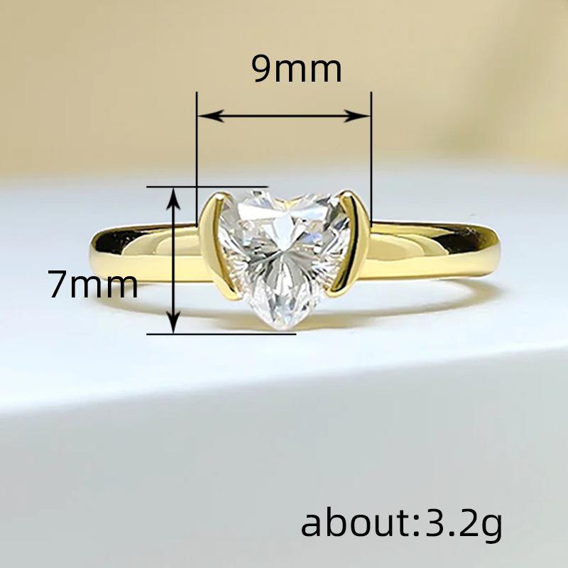 Huirtan Chic Heart Cubic Zirconia Women Rings Gold Color Statement Finger Accessories Love Proposal Engagement Jewelry