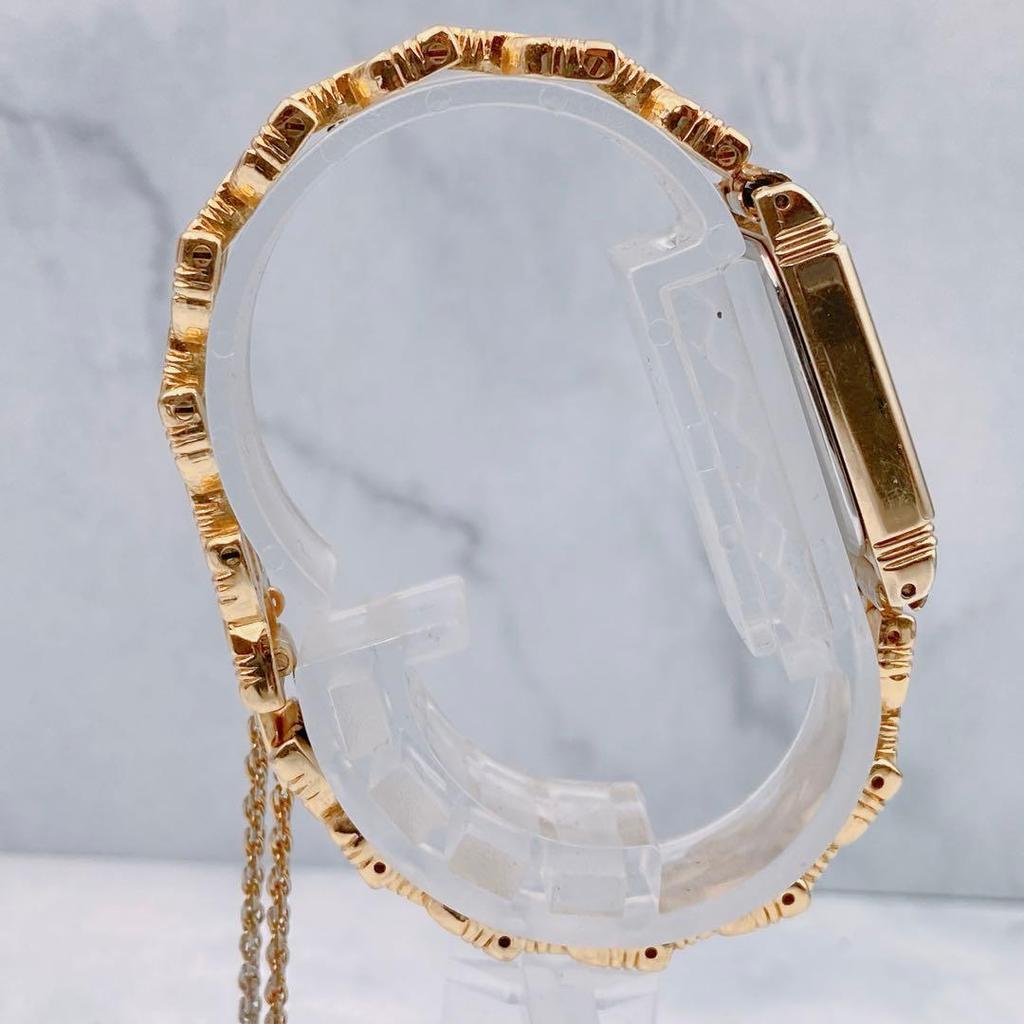 Used Working SEIKO Ladies Watch, Square Gold, 3 Hands, Chain Bracelet, Rectangular, 3 Hands, Vintage, Antique