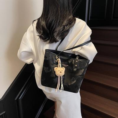 Popular Bucket Bag Women 2025 New Spring and Summer Work Portable Shoulder Bag Hand Bag
