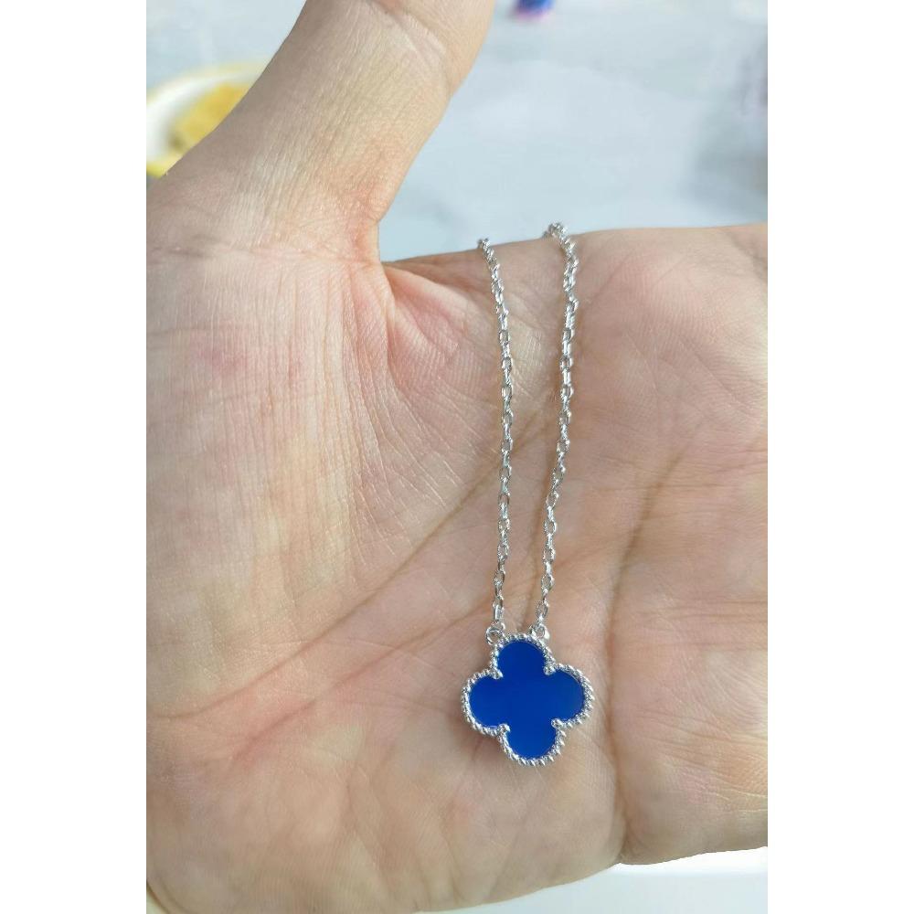 High-end Four-leaf Clover Necklace for Women 18K Rose Red Chalcedony Agate Natural White Shell Pendant Clavicle Chain