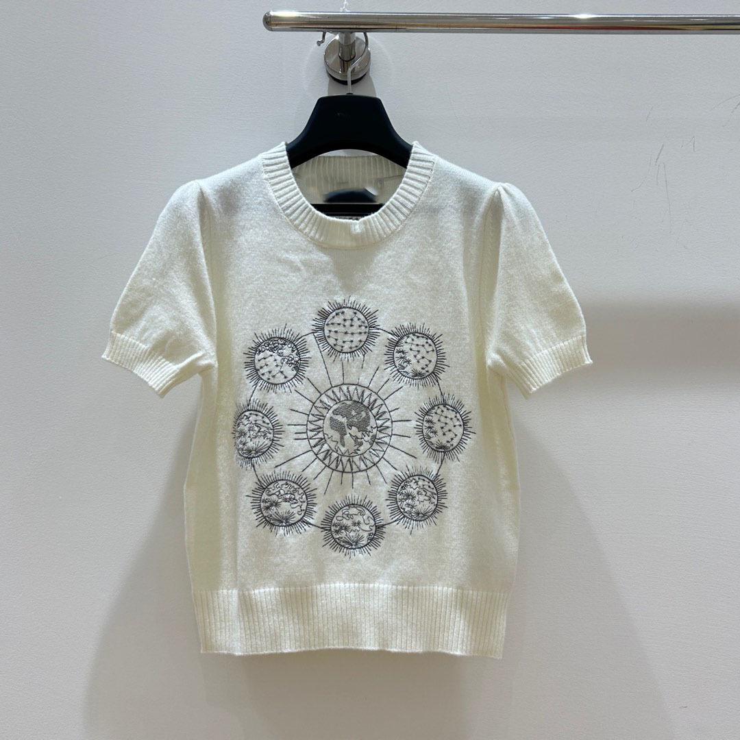 

Women s White Embroidered Round Neck Pullover Sweater - Elegant 2025 Knitted Top Small