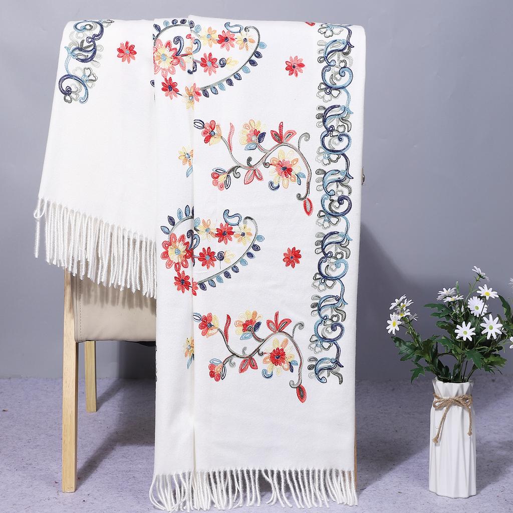 Yunnan Chinese-style embroidered scarf for women, autumn and winter ethnic style cashmere Suzhou embroidery, thickened and warm, dual-use shawl