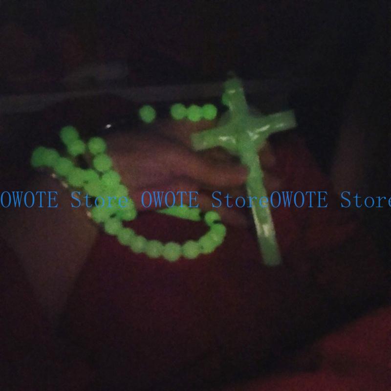 A52E Luminous Rosary Green Beads Necklace Catholic Rosary Beads with Natural Stone Crucifix Religious Jewelry for Women Men