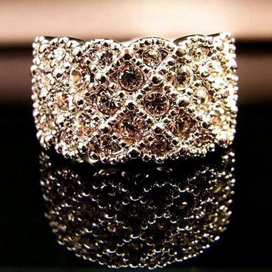 Luxury Ladies Rhinestone Inlaid Finger Ring Wedding Engagement Jewelry Gift