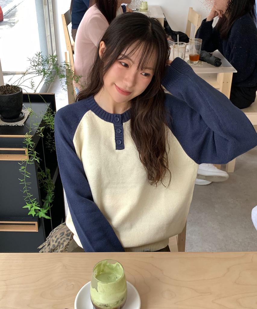 CGP (Women) Henley Neck Raglan Color Block Knit_Cream