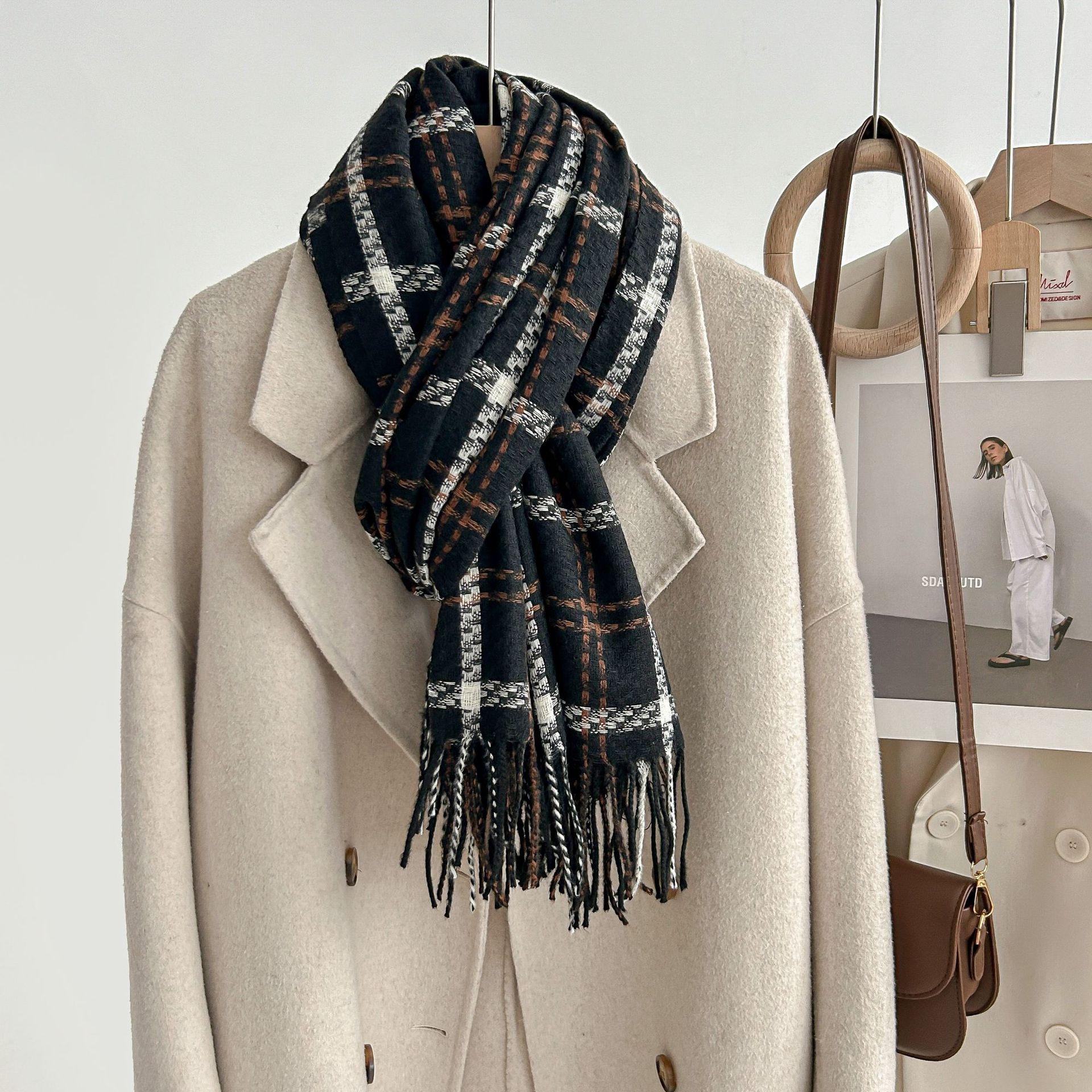 

High-End Japanese-Style Retro Plaid Fleece-Like Cashmere Scarf Student Couple Winter Thickened Warm Shawl One Size чёрный