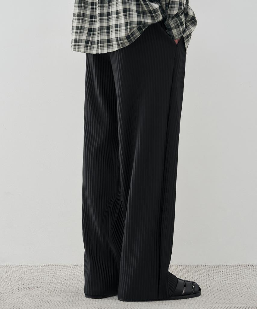 DRAW FIT Wide Elastic Waist Sleek Pleated Pants [Black]