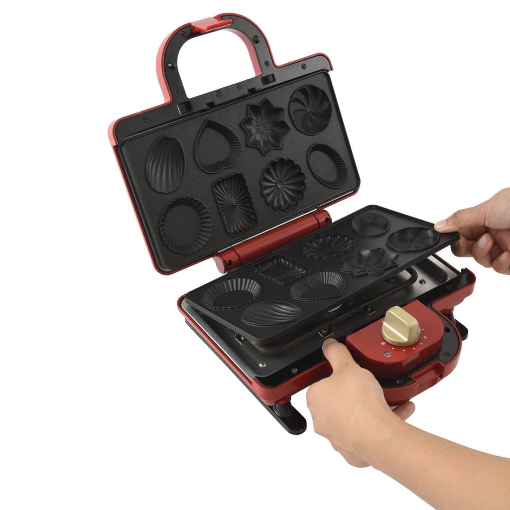 BRUNO Electric Hot Sandwich Maker with Double Petit Gateau Plate, BOE044-GATEAU, for Breading All the Way To the Crust