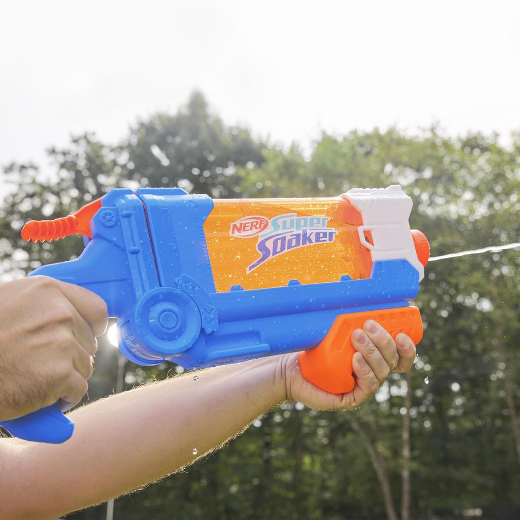 Hasbro Nerf Super Soaker Flip-Fill Water Blaster, 4 Firing Patterns, Quick Refilling, 887mL Tank Capacity, Suitable for Children 6 Years and Up,