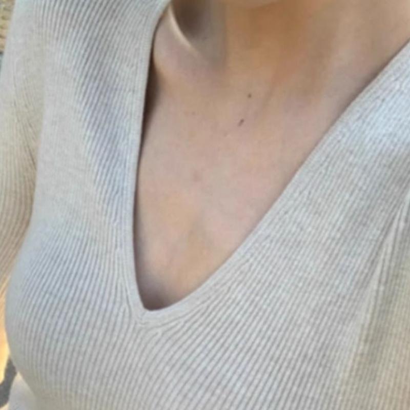 Solid Color V-neck Knitted Bottoming Top Women's Autumn and Winter New Sweater Slim and Versatile Long-sleeved Shirt