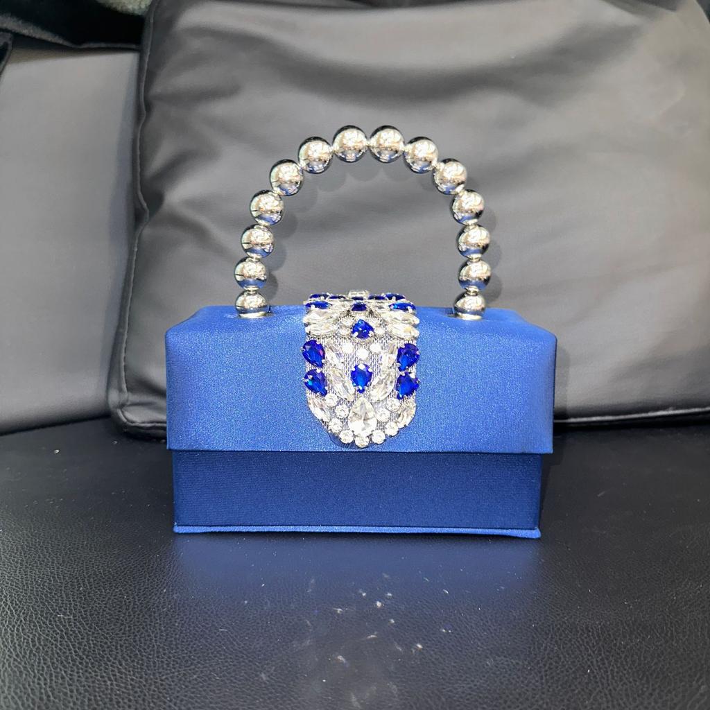 Shiny Diamond Square Bag Diamond Satin Pearl Gift Box Bag Handheld Messenger Bag Ladies Dinner Bag