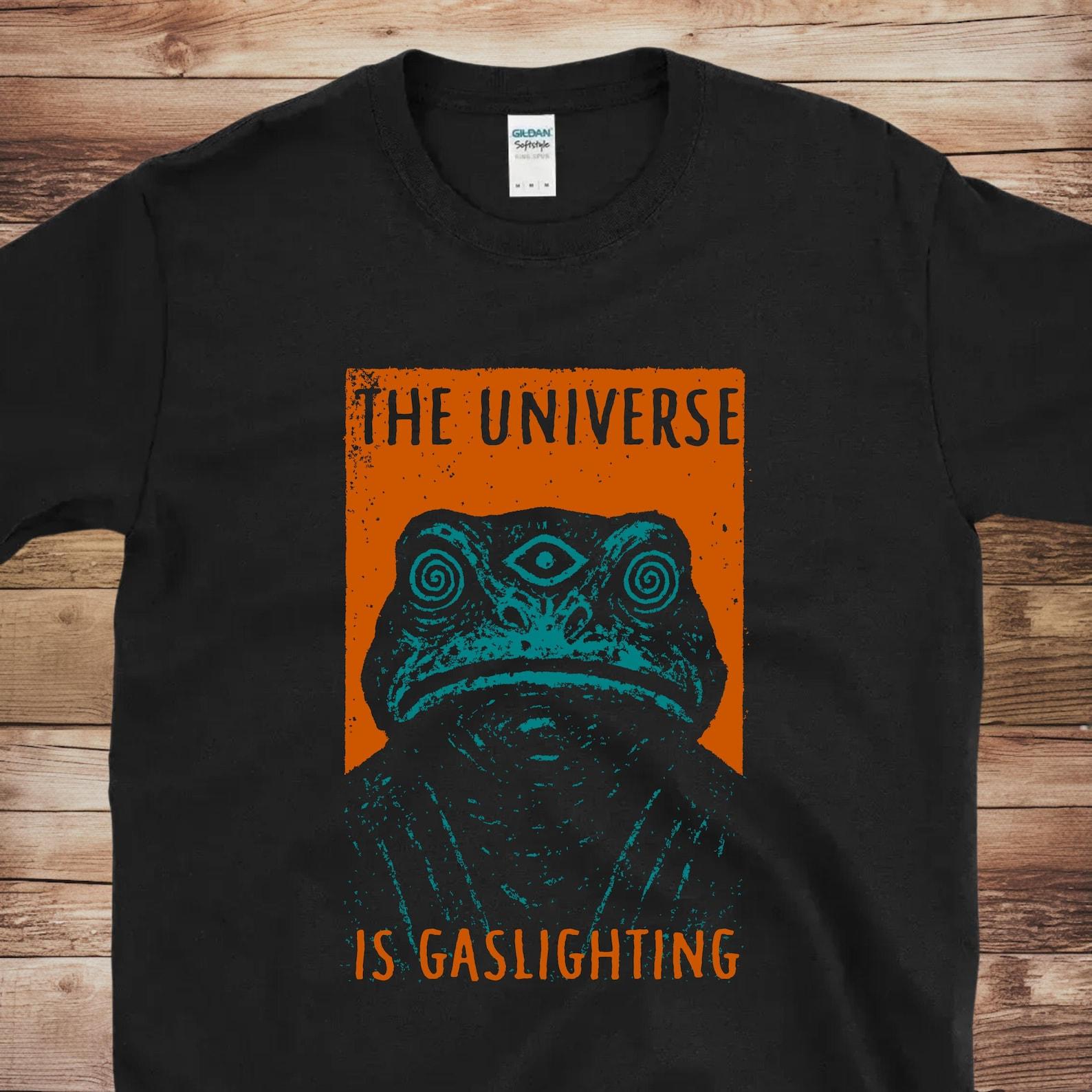 Gaslighting Universe Toad – Retro Occult Grunge graphic T Shirt XL
