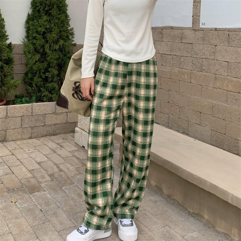 Pantaloni caldi di peluche alla moda pantaloni in pile di agnello scozzesi spessi pantaloni invernali a gamba larga larghi casual streetwear coreano studentessa