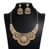 Ethnischer Stil Schmuck Halskette und Ohrring Set Mit Hohlblumenmuster Metallisches Finish Für Damen und Herren