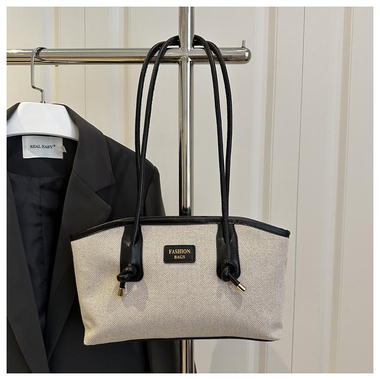 Large capacity 2025 new fresh texture casual personality portable shoulder underarm tote bag women