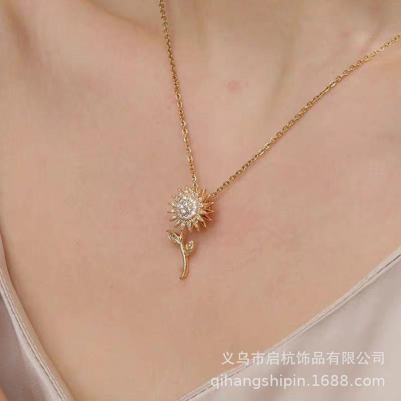 Rotating Sunflower Necklace Men'S And Women'S Design Simple Micro Zircon Pendant Neck Chain
