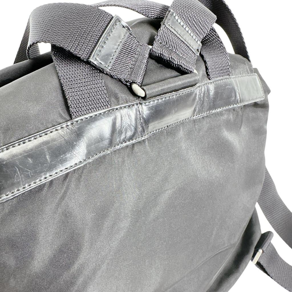 PRADA Triangle logo Backpack Backpack Â· Daypack Nylon black unisex Used
