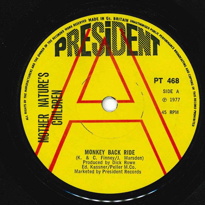 

7-дюймовая пластинка ДЕТИ МАТЕРИ ПРИРОДЫ - Катание на спине обезьяны PT468 President Recor 1977 Великобритания Рок Б/У