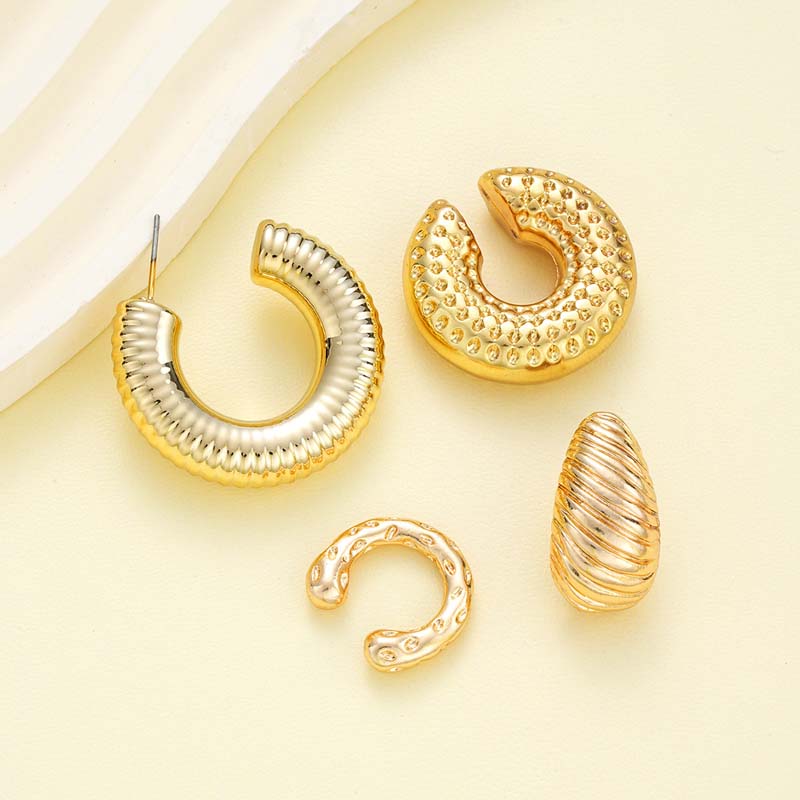 Vintage Gold Color C-Shaped Ear Clip Set for Women Exaggerated Metal Texture Thick Round Circle Ear Cuff Earrings Jewelry Gifts