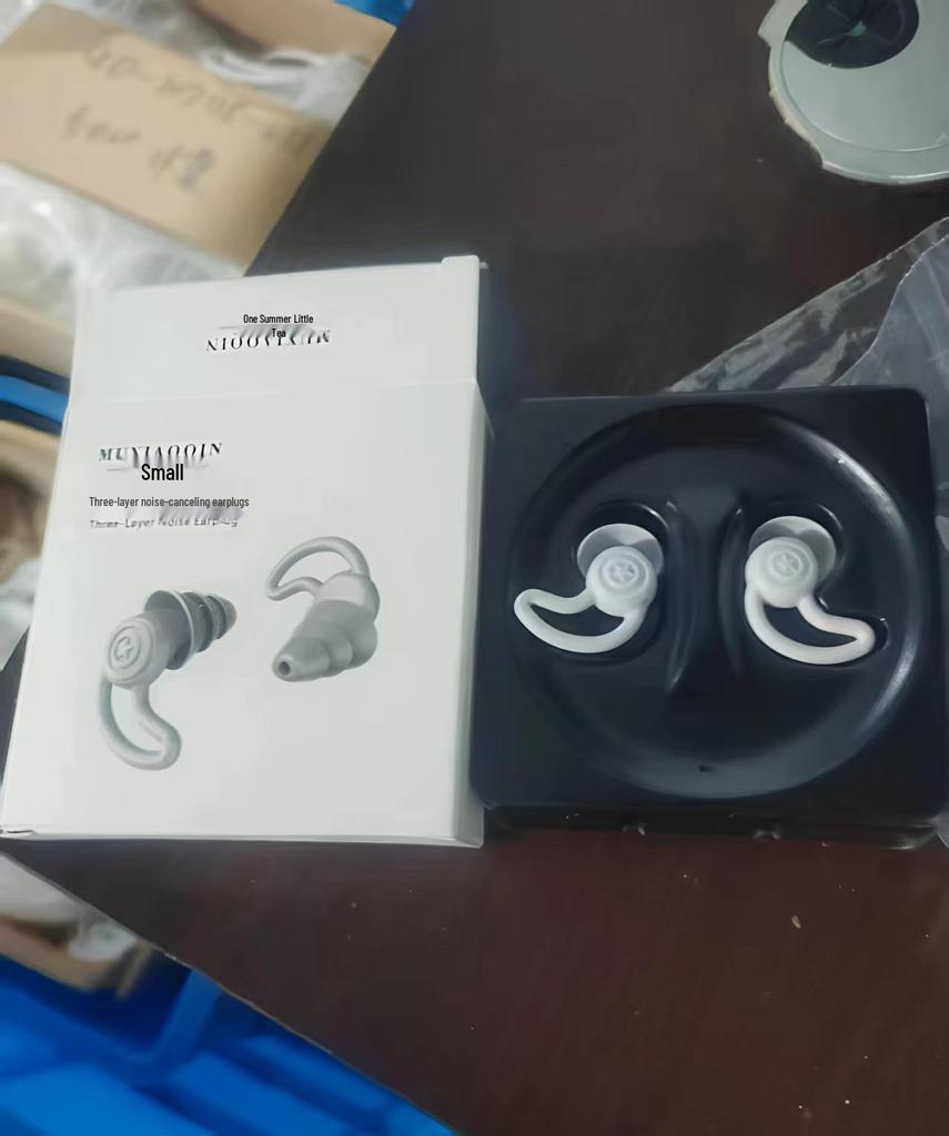 SilentShield Silicone Earplugs: Waterproof, Anti-Noise Snoring Solution for Swimming and Napping. Portable Shark Fin Design.