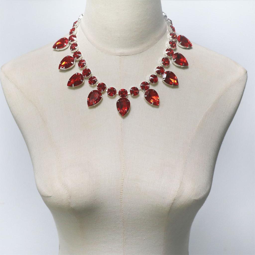 Europe And The United States Popular New Accessories, High-End Atmospheric Red Diamond Necklace Bridal Dress, Fashion Dinner Party Neck Chain Women