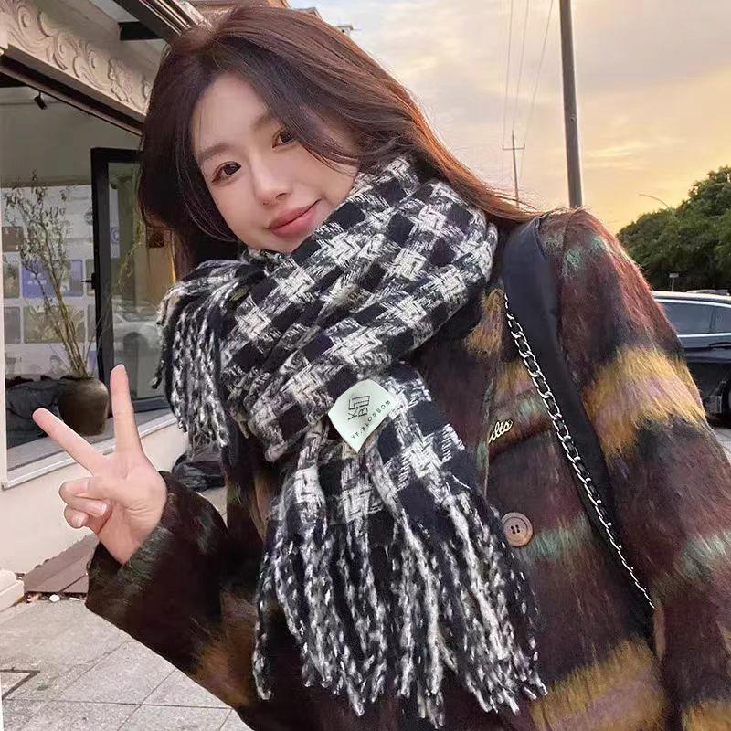Autumn and Winter Scarves Women's Winter High-end Scarves Thickened and Warm Tonglu Imitation Cashmere Plaid Scarves