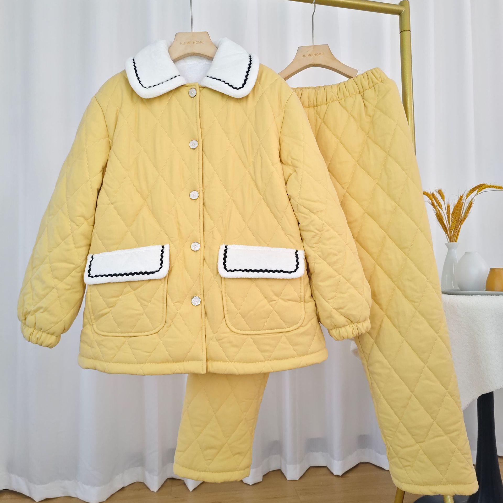 

Women s Extra Thick Cotton-Padded Quilted Pajamas Set - Fleece-Lined, Warm Winter Homewear. M (Recommended 80-110 lbs)